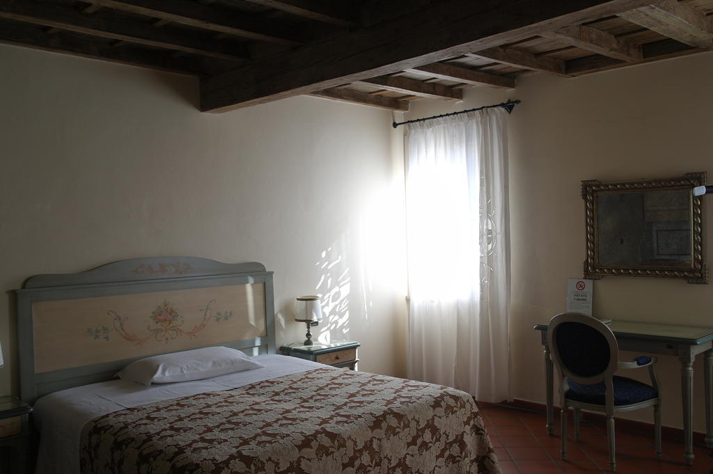 Il Giardino Fiorito Bed & Breakfast *